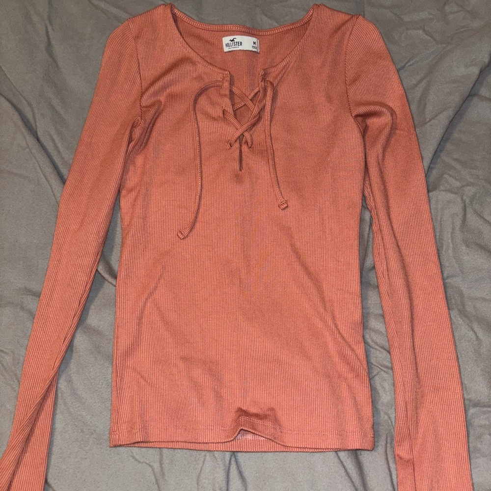 holister medium long sleeve pink blouse